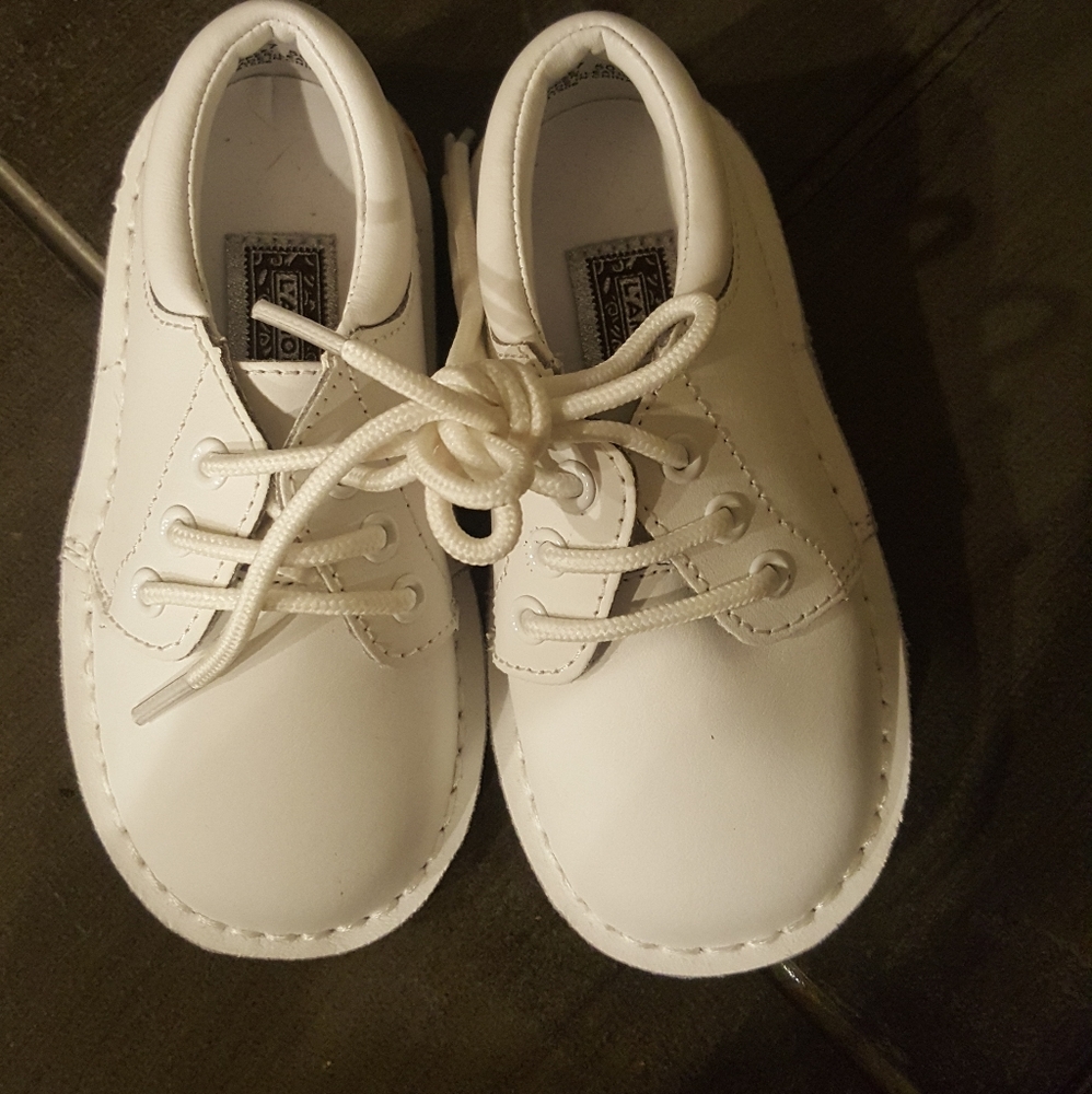 NWOT L'Amour Boys 5012 White Leather Lace Up Shoes